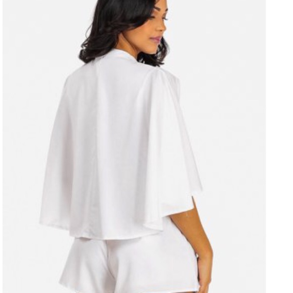 White belted romper with cape overlay NWT - Picture 3 of 4